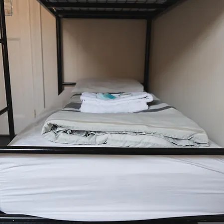 Manly Bunkhouse-3
